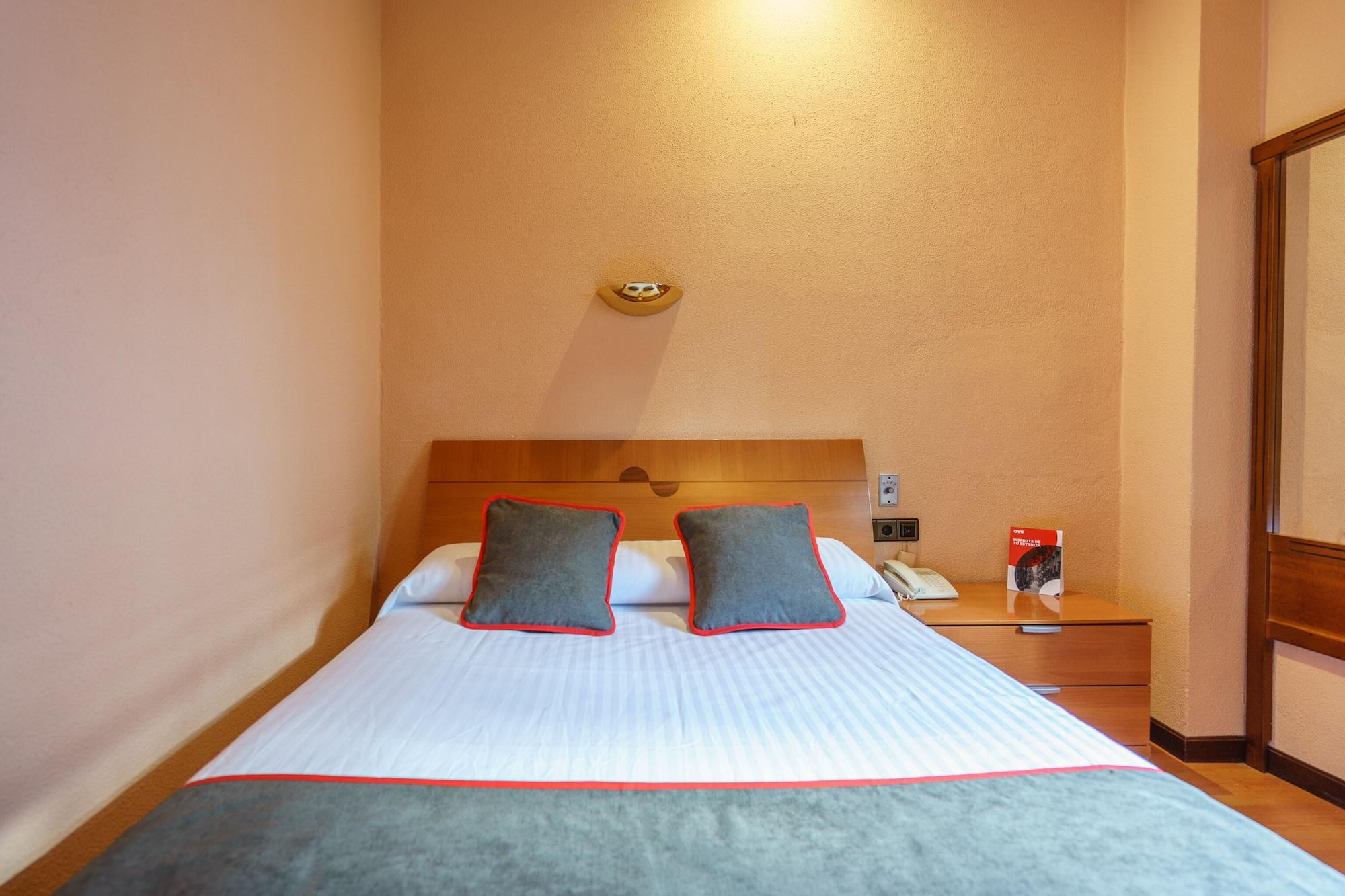 Hotel Los Castanos Αραθένα Εξωτερικό φωτογραφία
