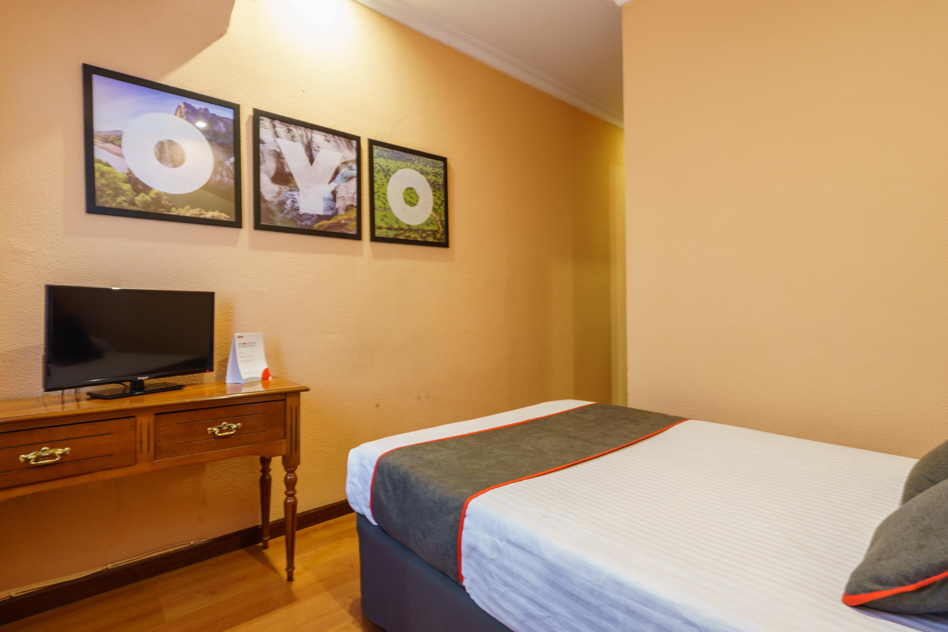 Hotel Los Castanos Αραθένα Εξωτερικό φωτογραφία